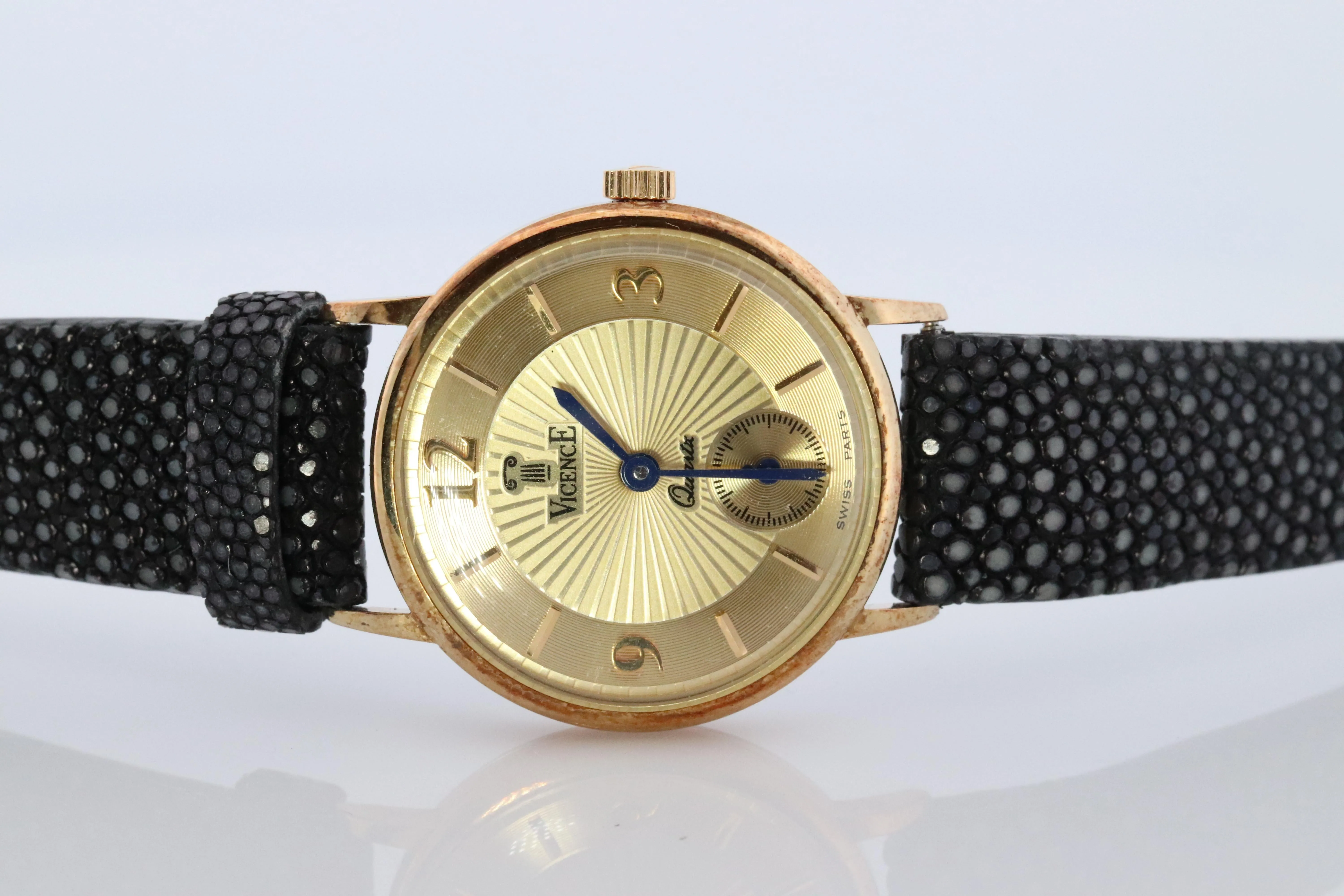 14k Vicence Wristwatch. Vicence Ladies Yellow Gold Watch.