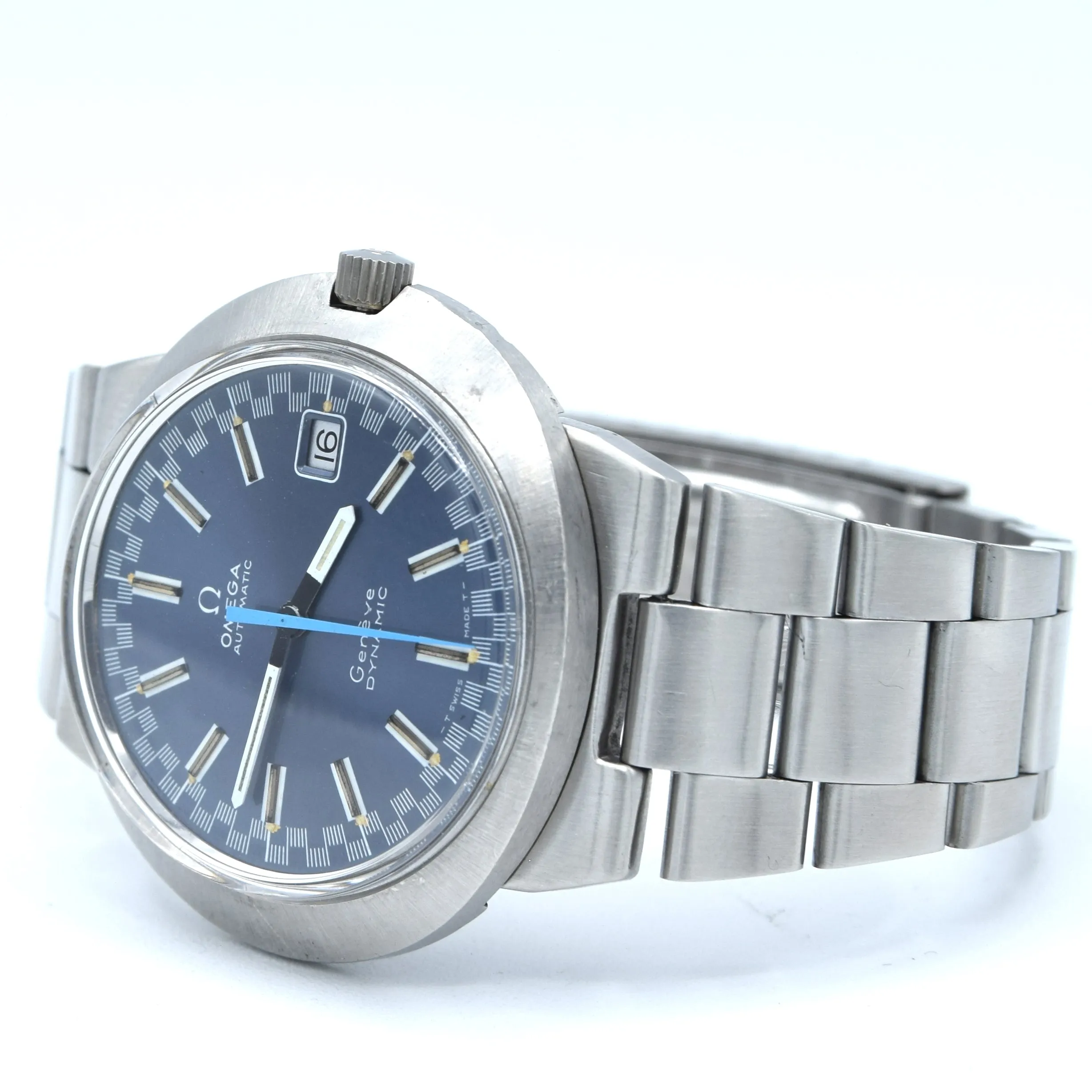 1969 Omega Geneve Dynamic Automatic Date with Rarer blue racing Dial 166.039 in Stainless Steel on Bracelet