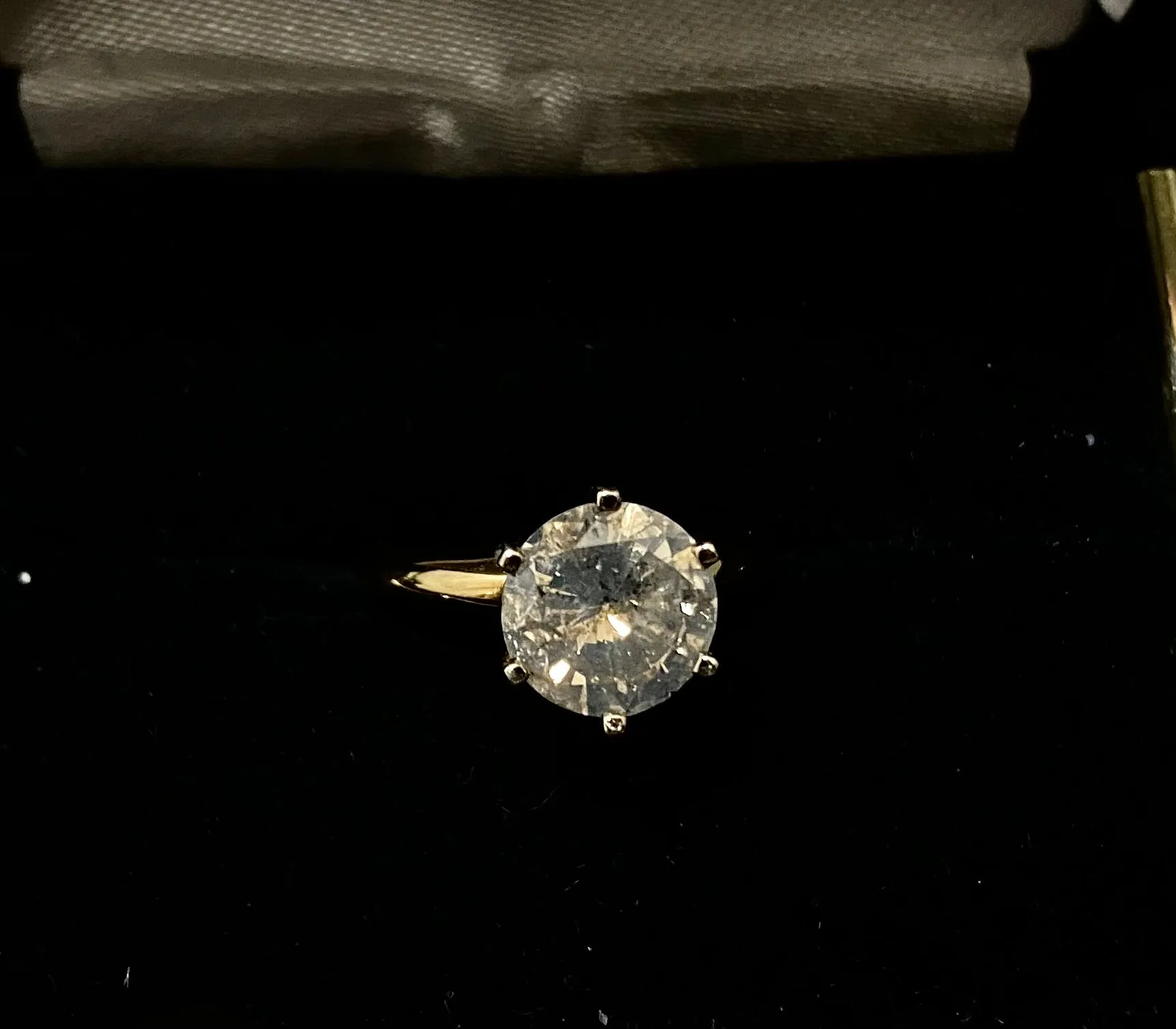 Beautiful Unique Solid Yellow Gold 3Ct. Diamond Solitaire Engagement Ring - $30K Appraisal Value w/ CoA! }