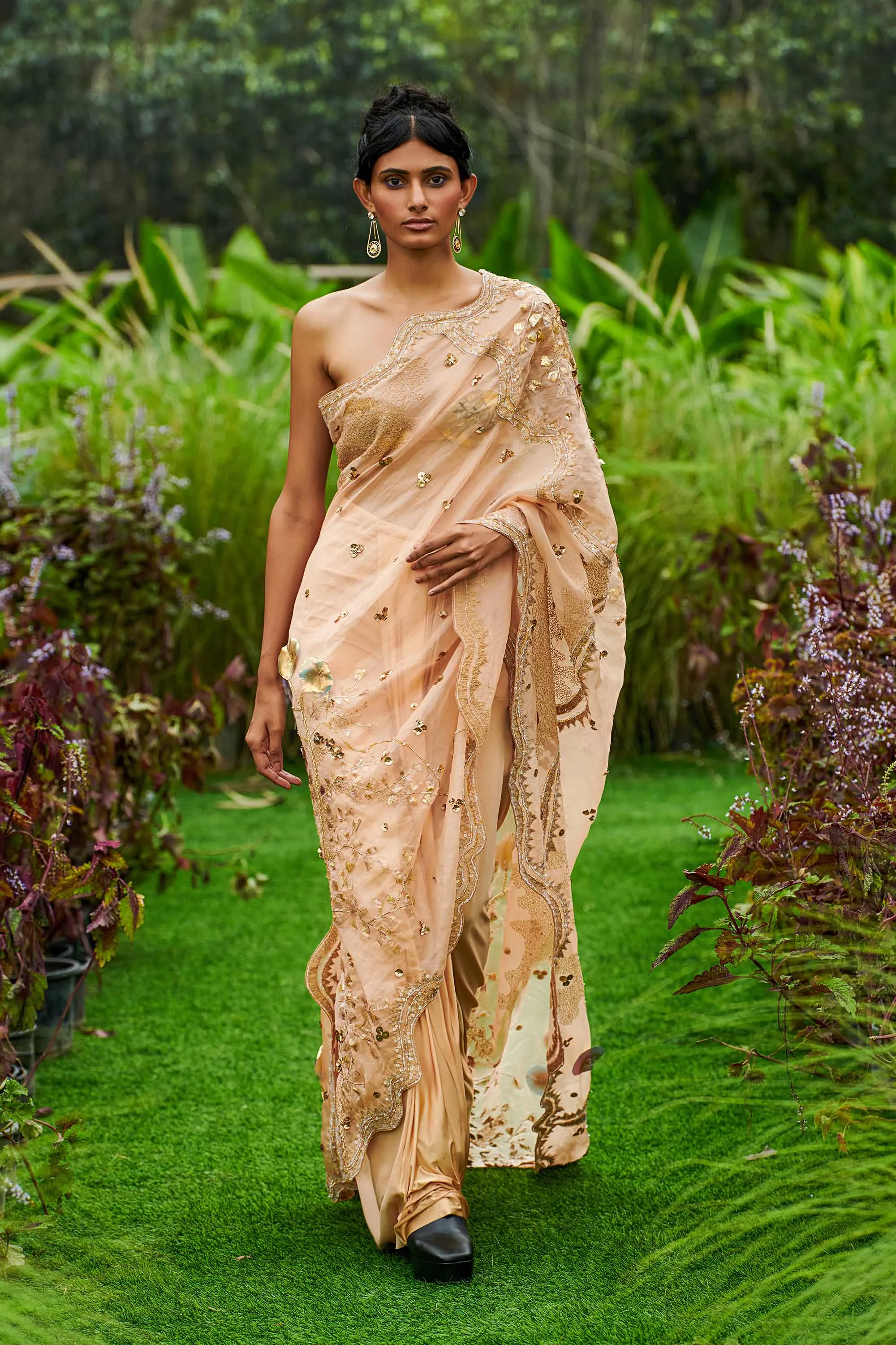 Champagne Foliage Scallop Tailored Sari with Cascading Bead Blouse