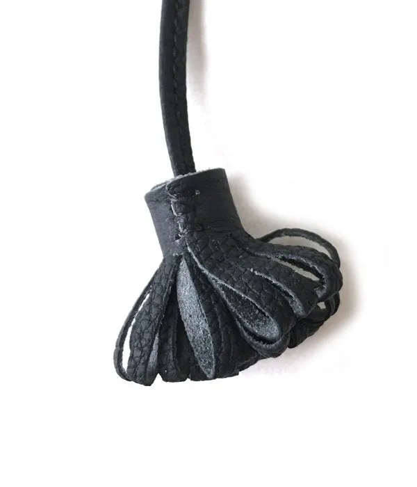 ERA./BUBBLE CALF TASSEL STRAP
