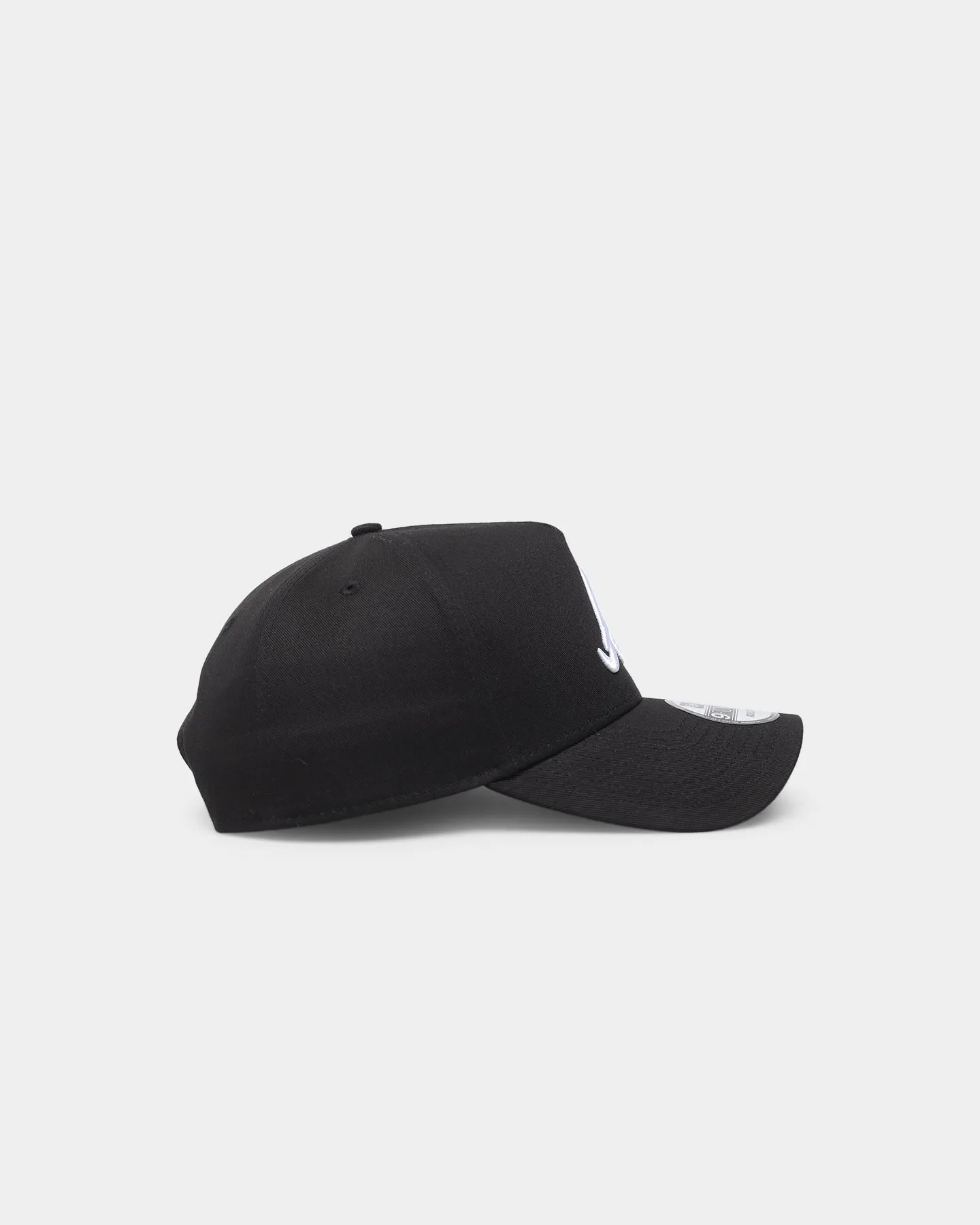 New Era Atlanta Braves 'Rose Emblem' 9FORTY A-Frame Snapback Black/Rose