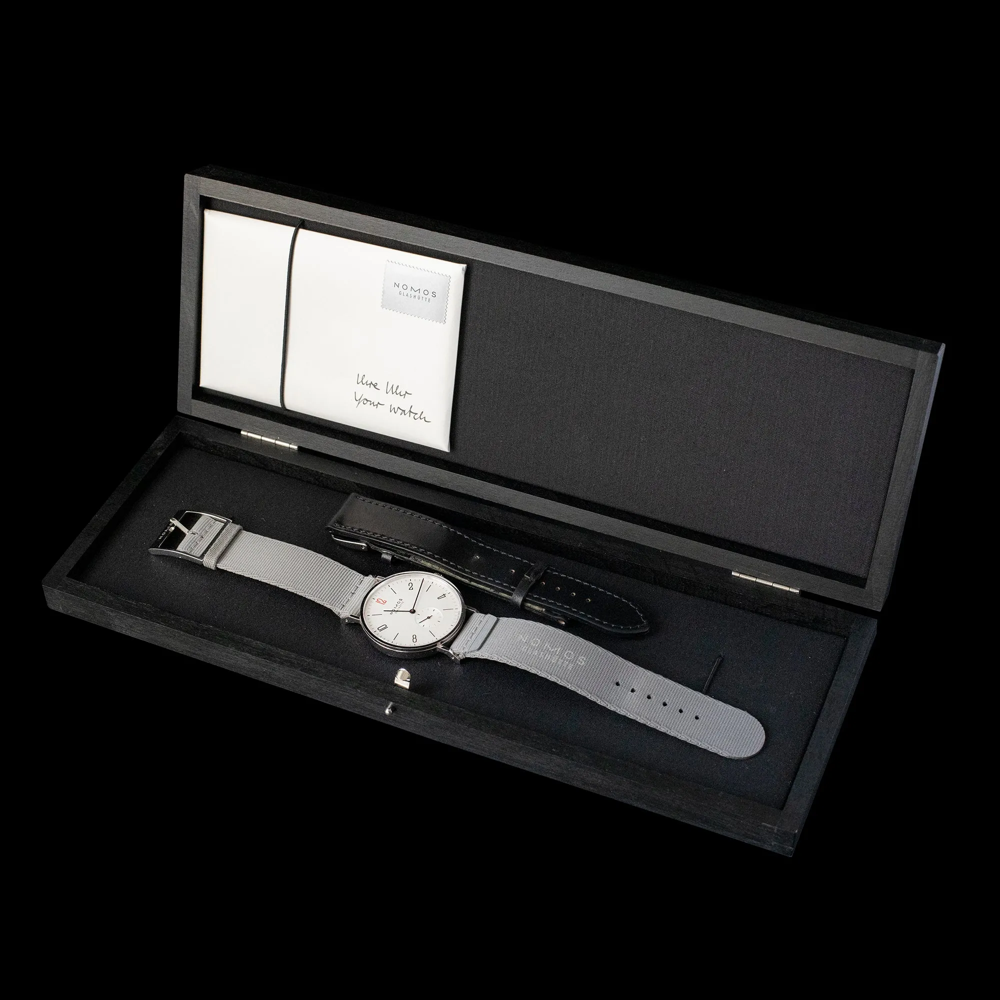 Nomos - Tangente 38 Médecins Sans Frontières Limited Edition