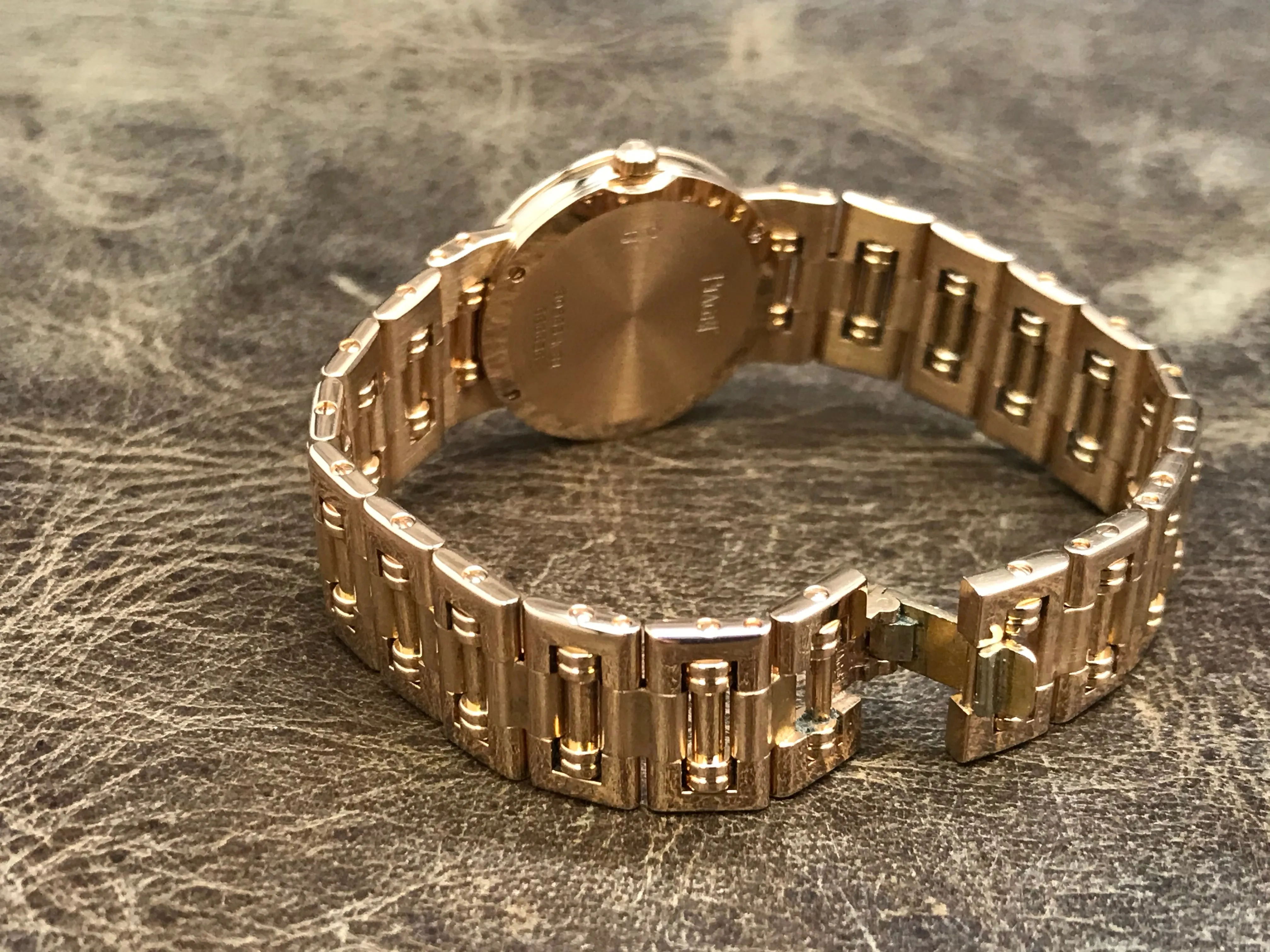 Piaget Dancer 18K Gold 80563/K81 Champagne Dial Quartz Women's Watch